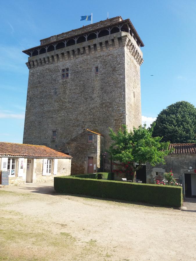 Villa Le Patronage à Bazoges-en-Pareds Extérieur photo